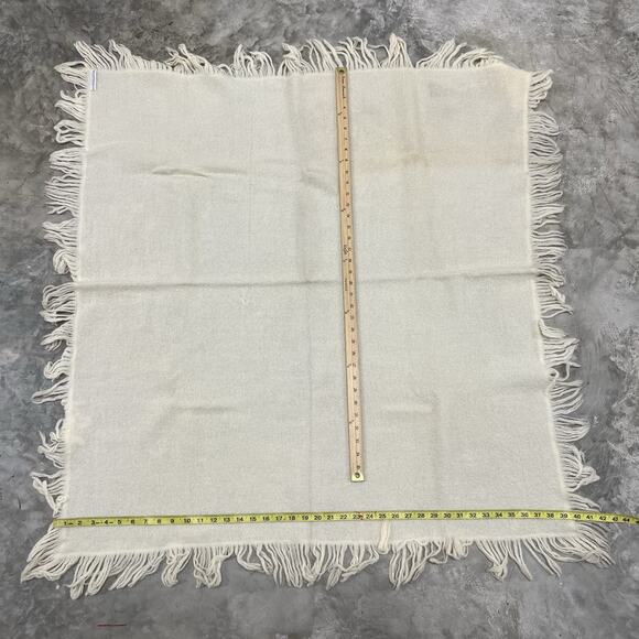 Churchill Weavers White Handwoven throw Baby Blanket Berea Kentucky Fringe 40x40 - Picture 2 of 4